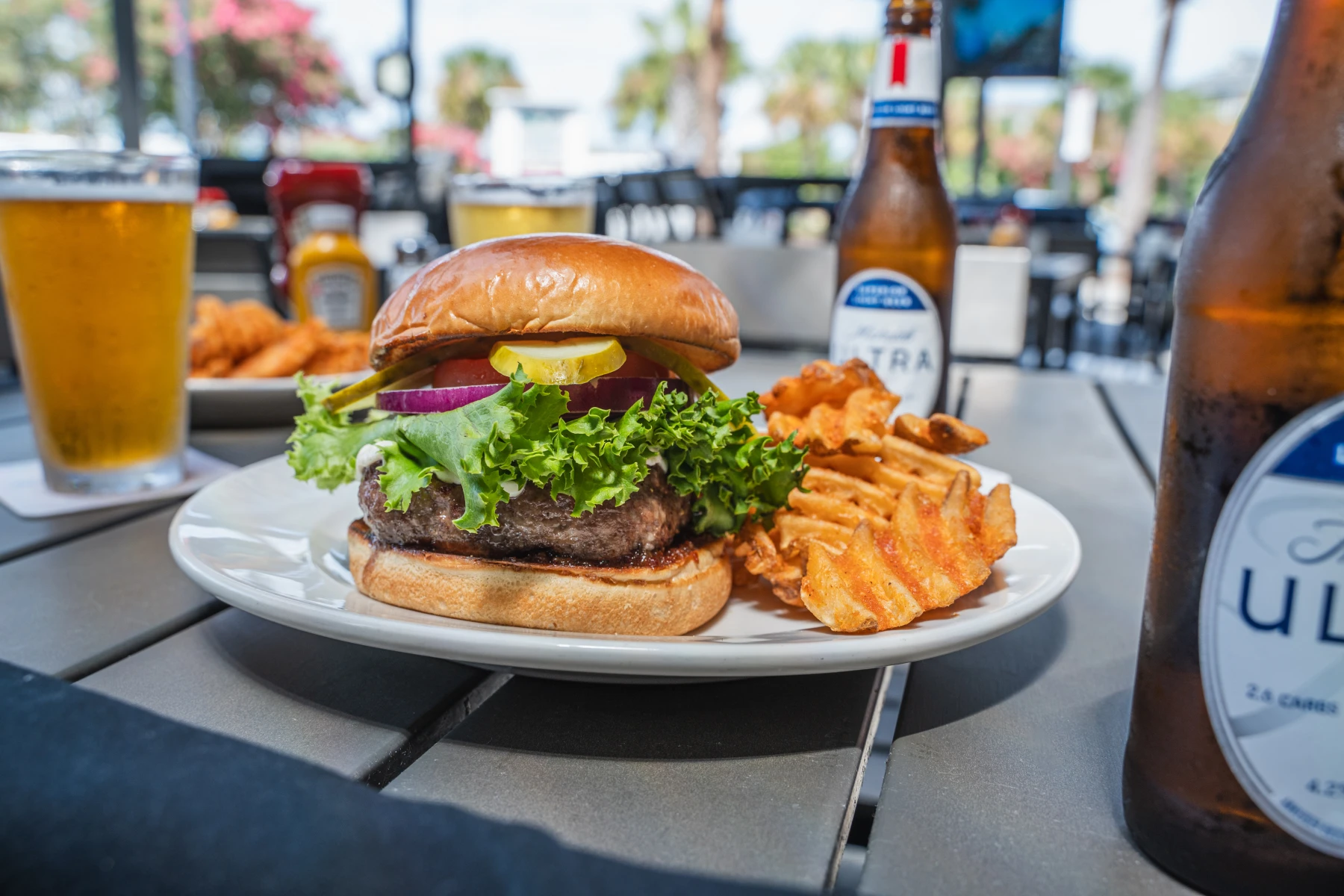 The Market Common signature dishes Gourmet Burgers
Artisan Pizza
Fresh Salads